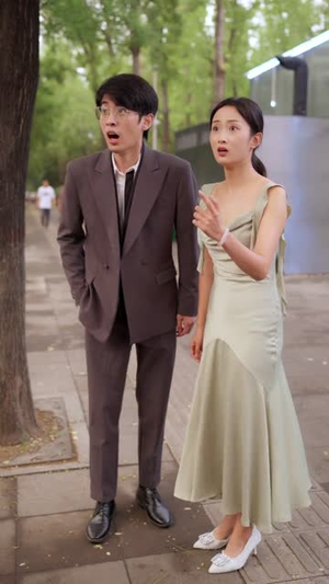 霓裳归来适九天（85集）再也不用花钱看短剧了推荐