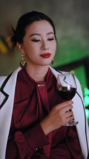 破笼（96集）一口气追完的短剧列表