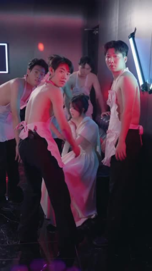 女将军挥挥拳，豪门老公乖成犬（80集）无需会员短剧免费看