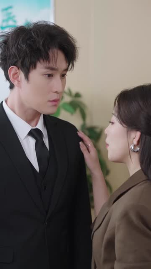 退！退！退！这个保镖不对劲（67集）好看的短剧分享给大家